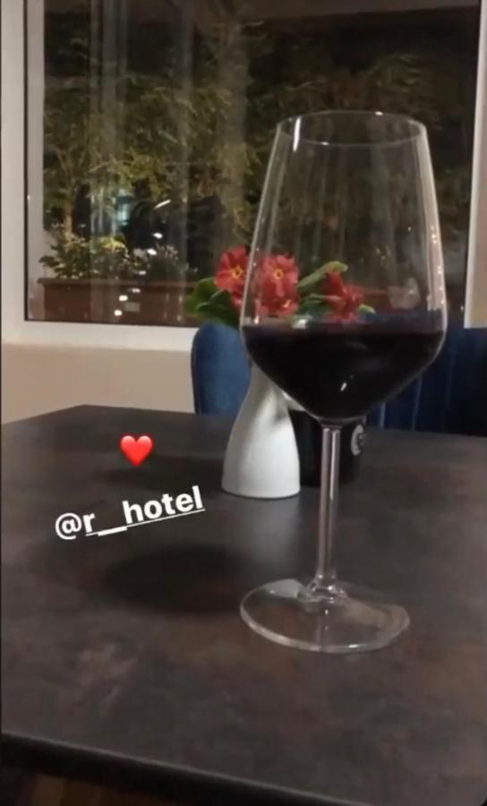 R Hotel Zhaban Dış mekan fotoğraf